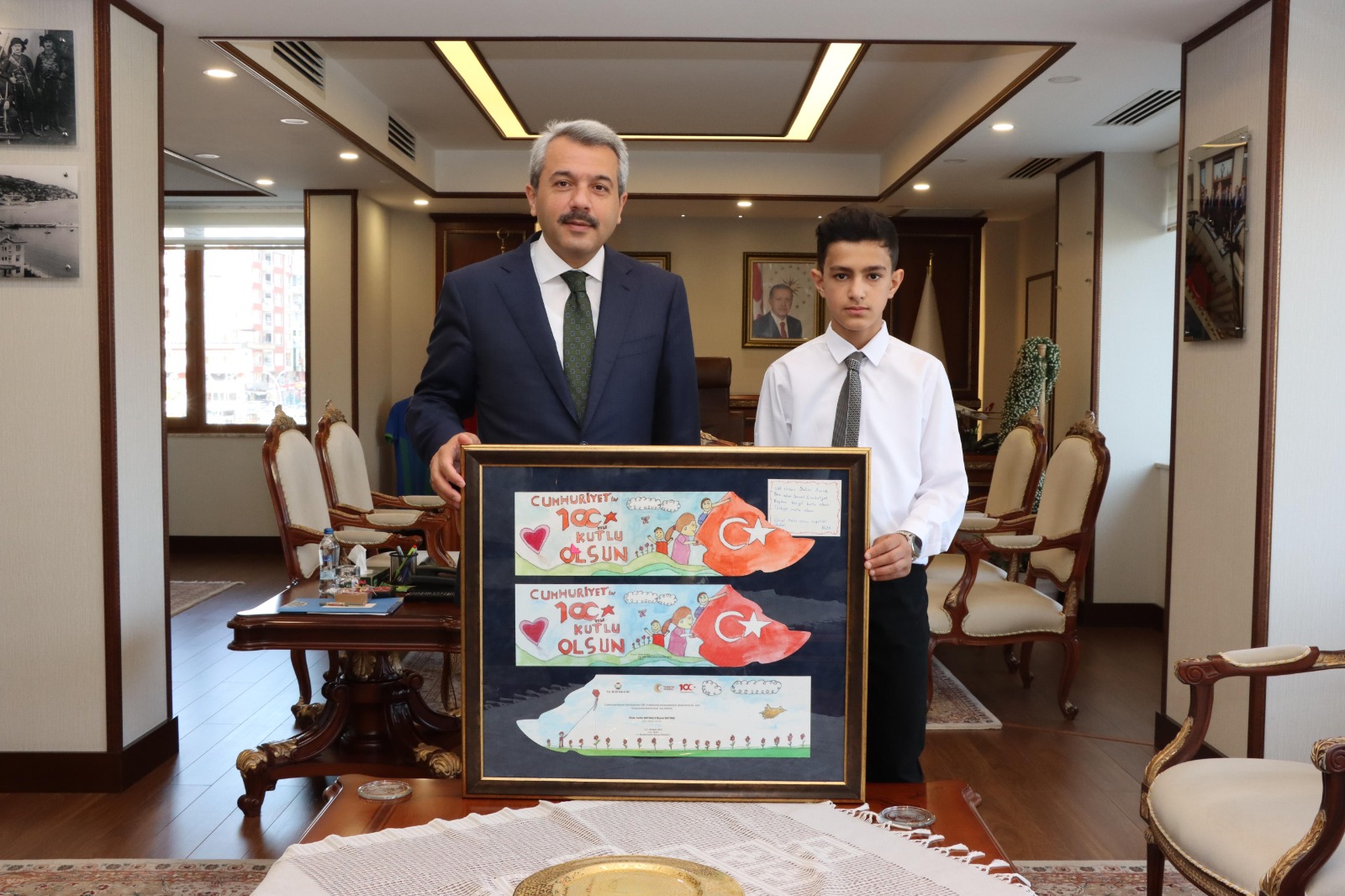 Vali Baydaş’tan Samet’e 100. Yıl Sürprizi…